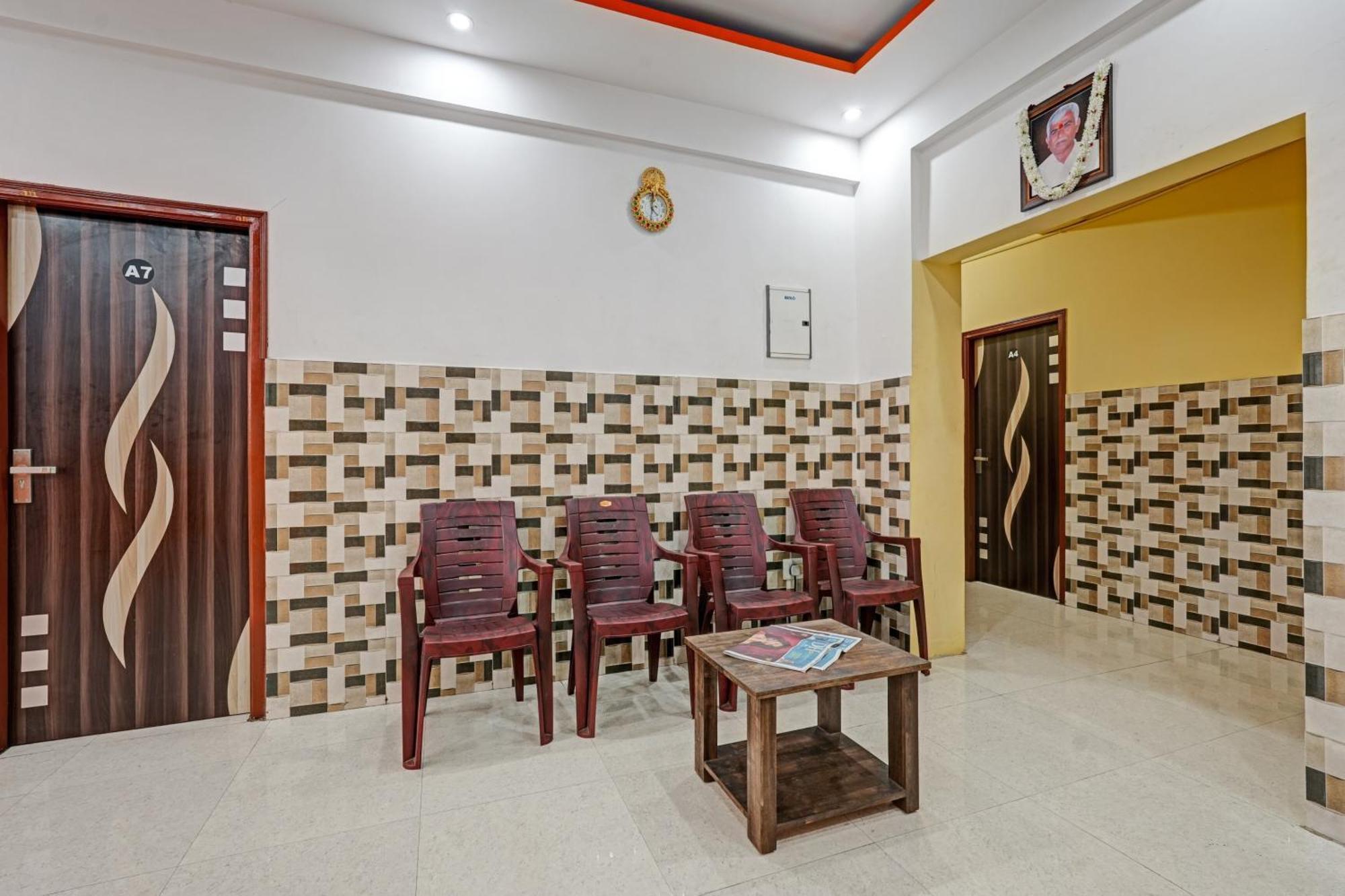 Spot On Anugraha Residency Hotel Kumbalgod Exterior foto