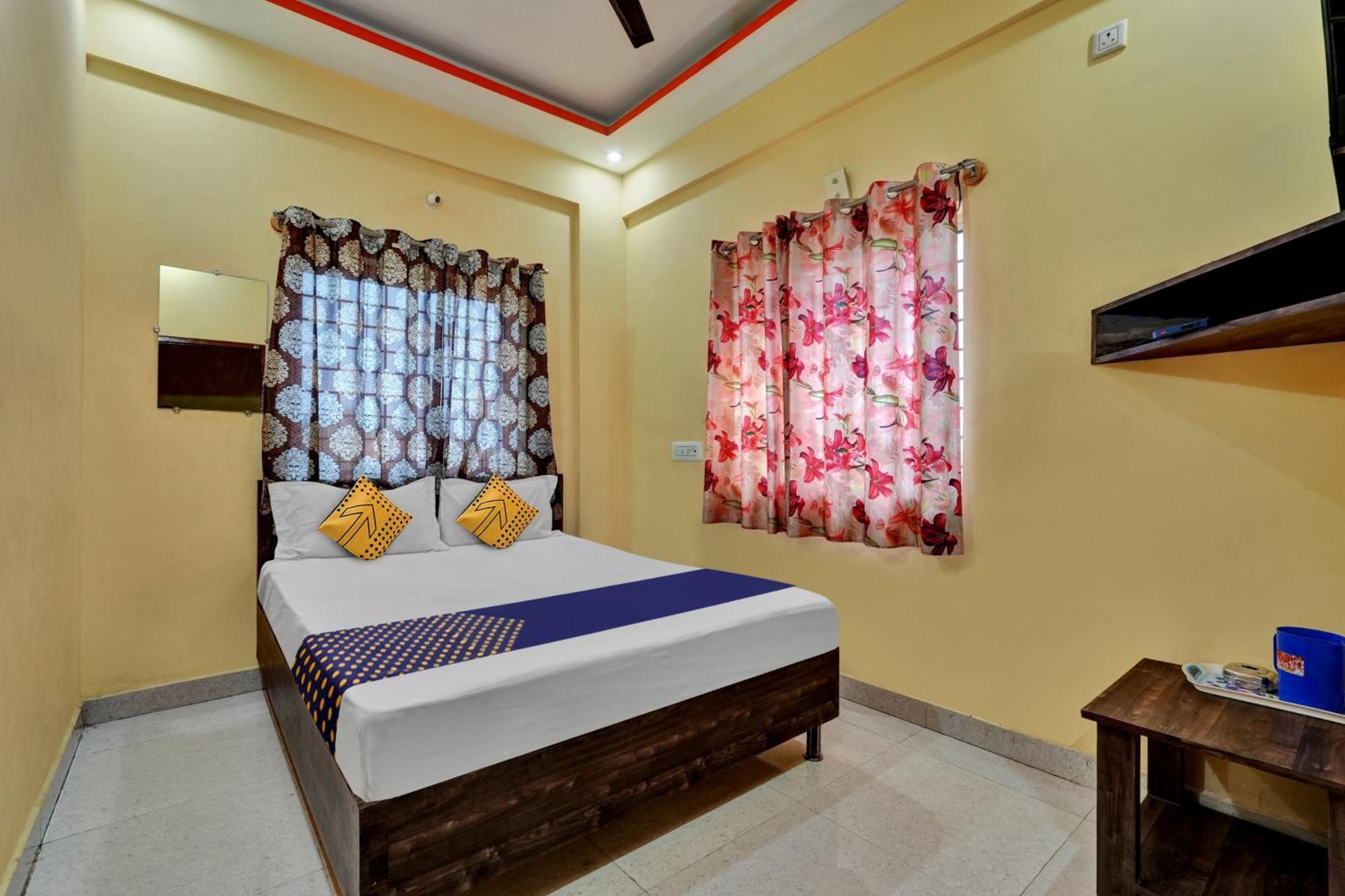 Spot On Anugraha Residency Hotel Kumbalgod Exterior foto