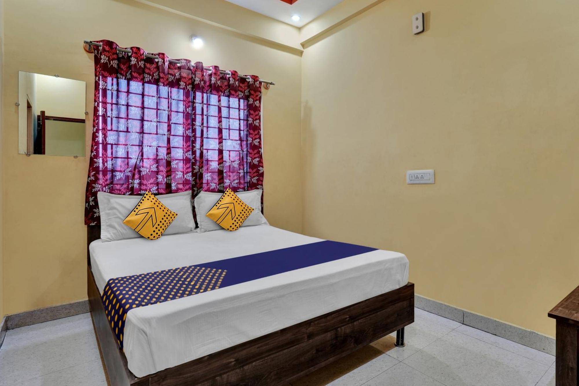 Spot On Anugraha Residency Hotel Kumbalgod Exterior foto